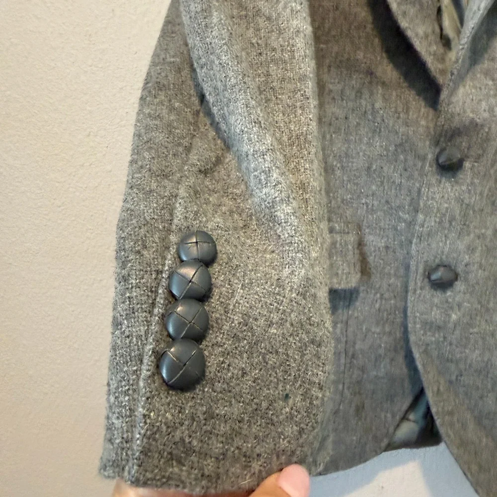Vintage Man In Wool Mens Grey 100% Pure Wool Two Button Blazer Jacket